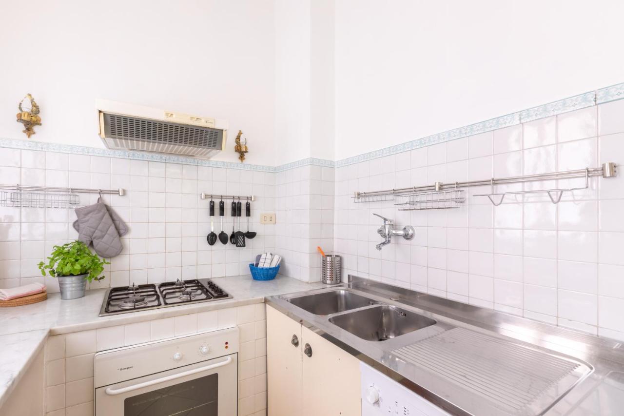 Spectacularly Bright, By Piazza Navona And The Pantheon - A/C, Wifi, Elevator Apartment Rome Luaran gambar