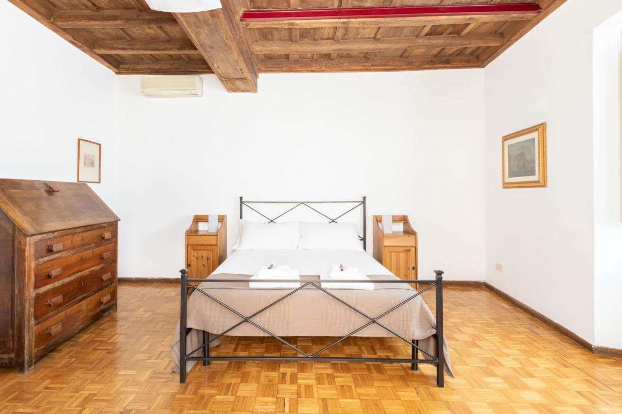 Spectacularly Bright, By Piazza Navona And The Pantheon - A/C, Wifi, Elevator Apartment Rome Luaran gambar