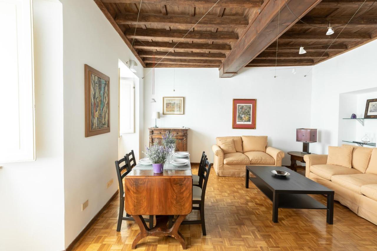 Spectacularly Bright, By Piazza Navona And The Pantheon - A/C, Wifi, Elevator Apartment Rome Luaran gambar