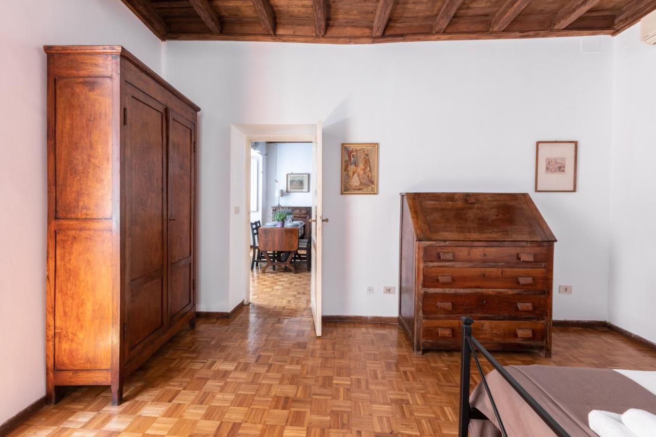 Spectacularly Bright, By Piazza Navona And The Pantheon - A/C, Wifi, Elevator Apartment Rome Luaran gambar