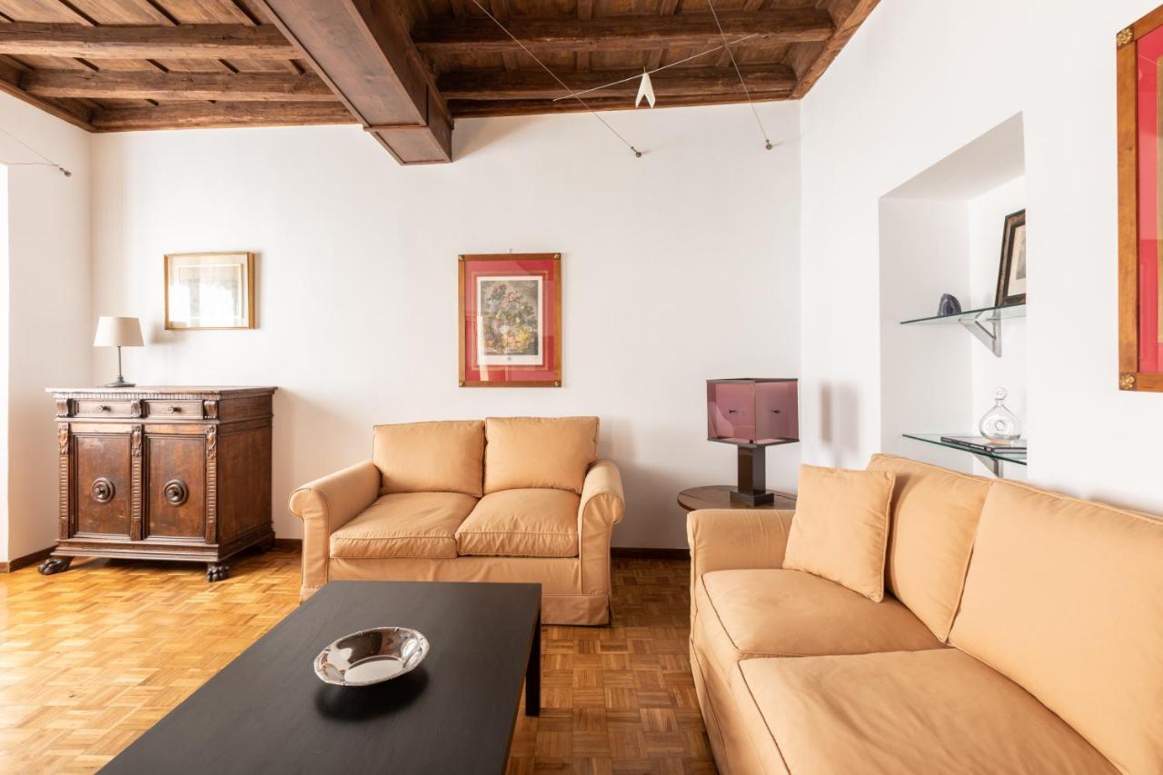 Spectacularly Bright, By Piazza Navona And The Pantheon - A/C, Wifi, Elevator Apartment Rome Luaran gambar